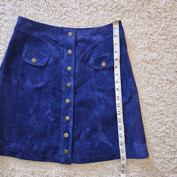 Anthropologie Button Front Mini Skirt Suede Leather sz4 - Picture 6 of 16